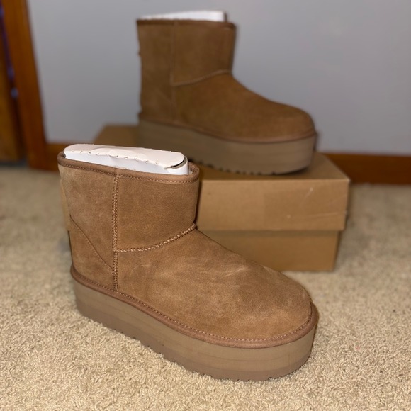 UGG Classic Mini Platform Chestnut Brown Suede Ankle Boots Women US 10 AUTHENTIC - Picture 1 of 11